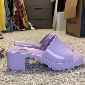 purple heel